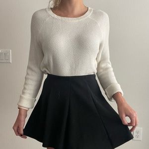 WHITE BASIC SWEATER
